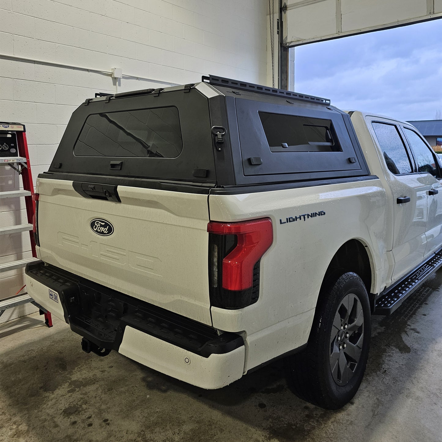 FORD F150(Raptor/Lightning)5.5"/6.5" smart canopy truck caps bed cover Aluminum or steel, Gullwing side doors