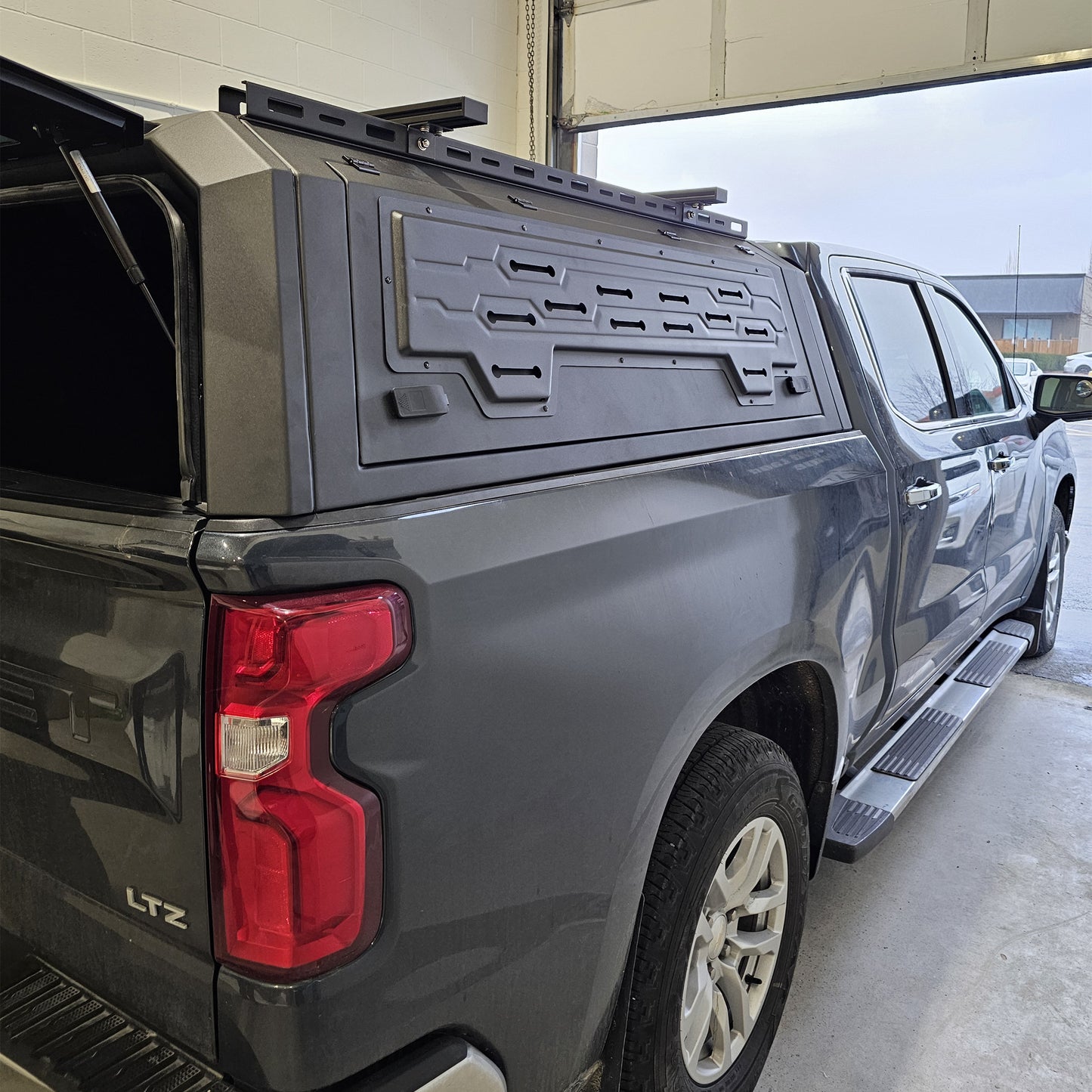 Chevrolet Silverado GMC Sierra 1500 5.8/6.5FT Canyon/Colorado 5FT  smart canopy truck caps pickup truck bed parts Aluminum or steel, Gullwing side doors