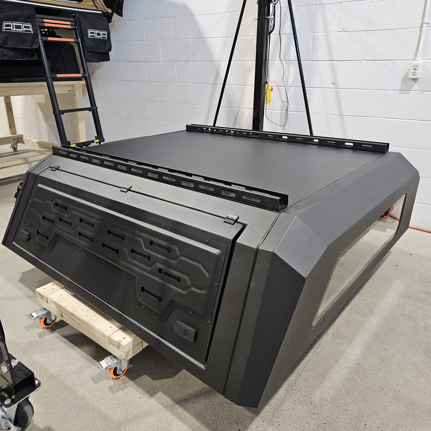 Chevrolet Silverado GMC Sierra 1500 5.8/6.5FT Canyon/Colorado 5FT  smart canopy truck caps pickup truck bed parts Aluminum or steel, Gullwing side doors