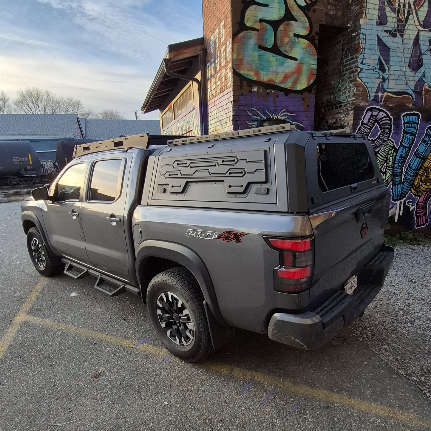 Smart canopy special for Nissan Frontier 5FT truck bed caps Aluminum Gullwing side doors