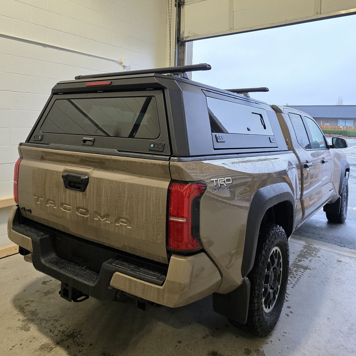 Light Cavalry Series Smart Canopy Ultralight Aluminum FIT TOYOTA TACOMA TUNDRA Truck bed cover cap Rocky Ricky