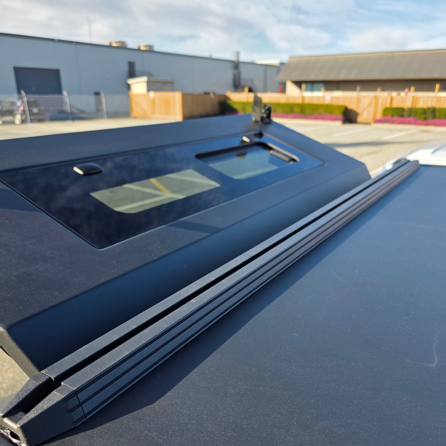 FORD F150(Raptor/Lightning)5.5FT/6.5FT TRUCK canopy caps bed cover Aluminum, Gullwing side doors