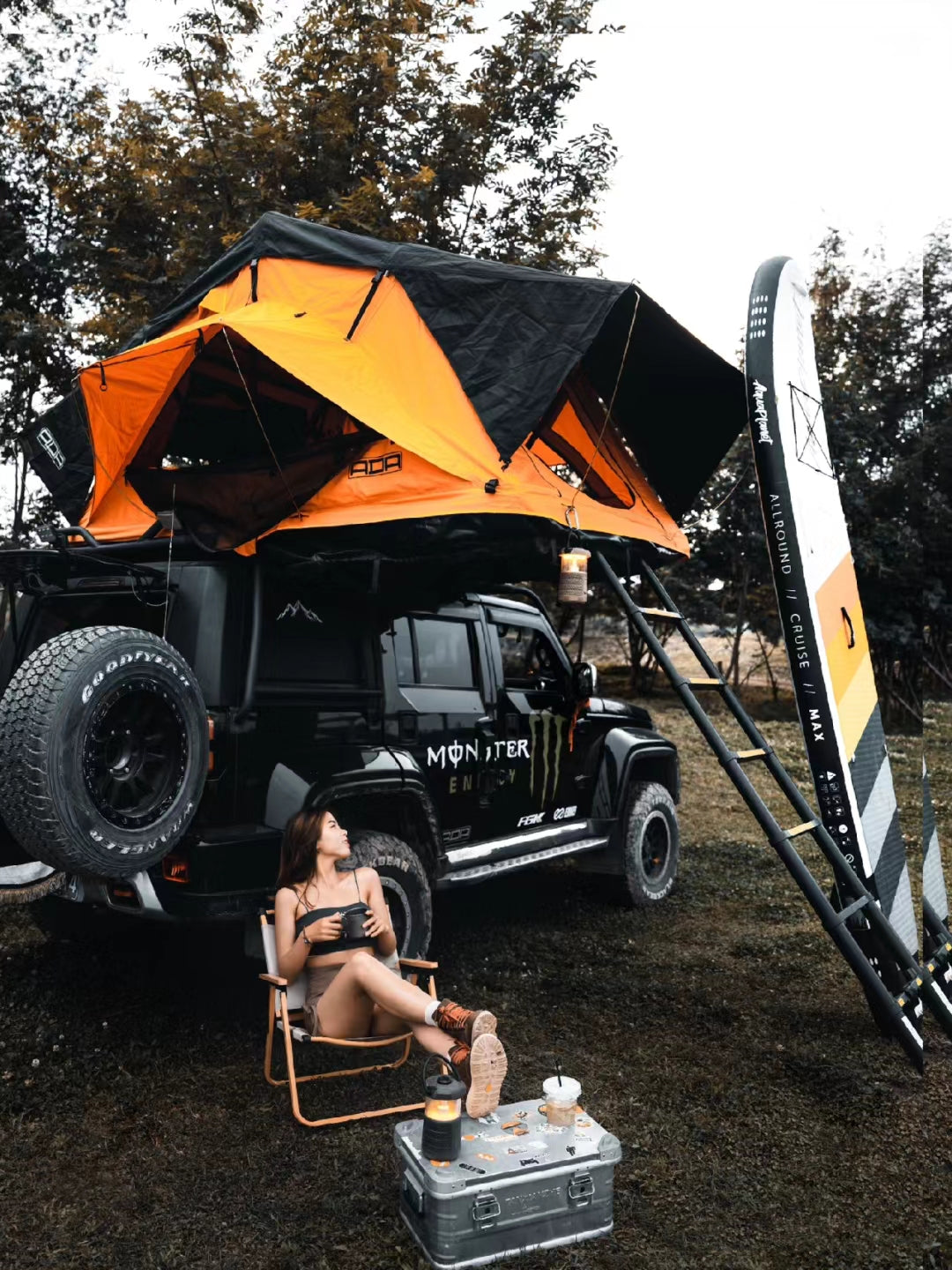 ADA ROOF TOP TENT NS140 Light and large space hard top with Luggage rack RTT 2-3 people Orange or Blue