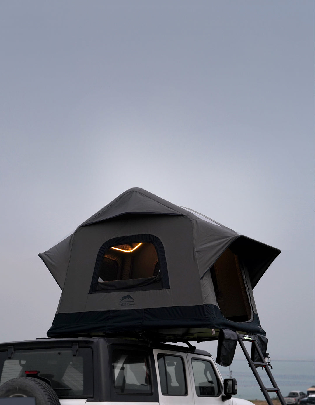 Wild Land Air Cruiser brand new patented inflatable roof top tent ultra-light automatic opening
