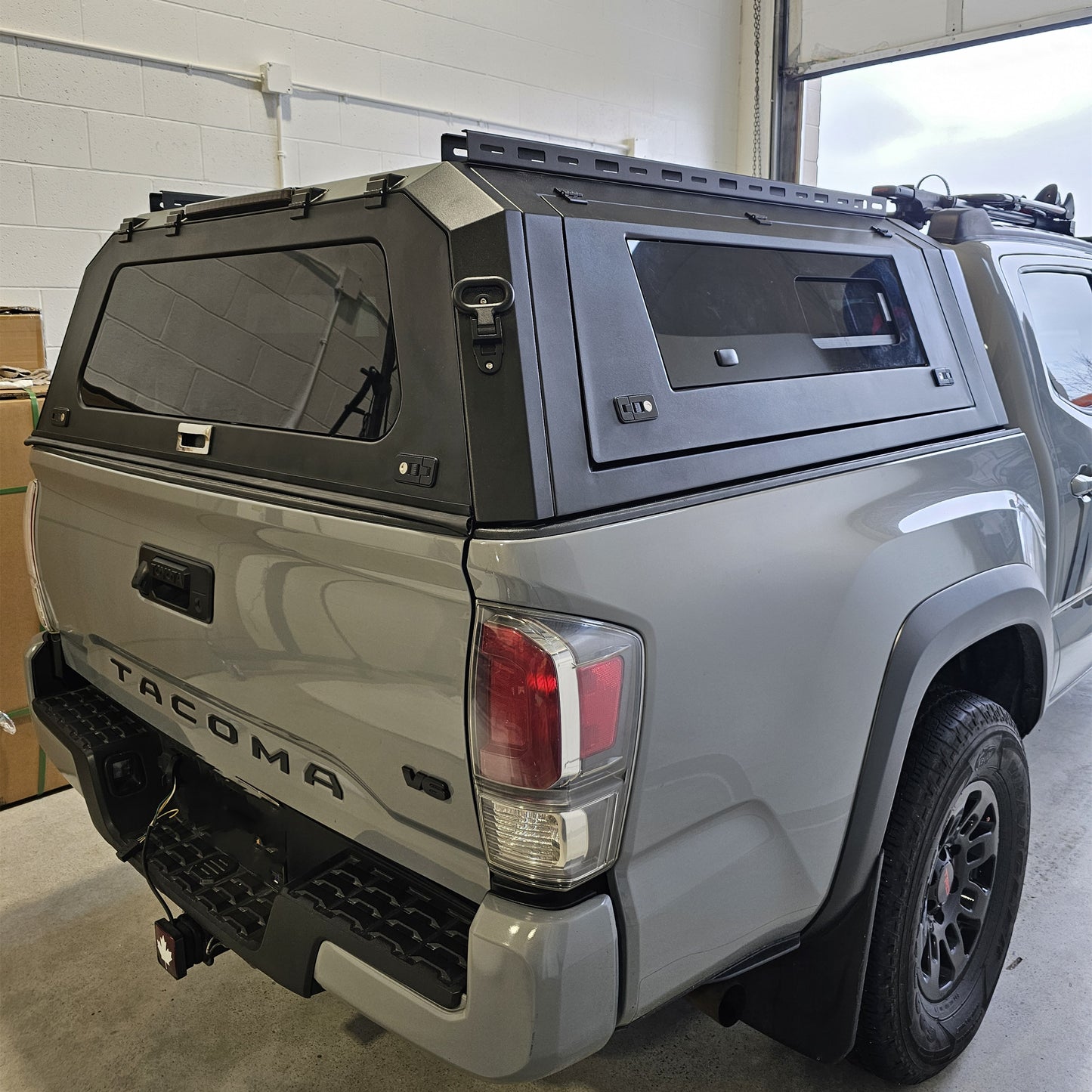 TOYOTA TACOMA Truck canopy caps pickup truck bed cover Aluminum or steel, Gullwing side doors