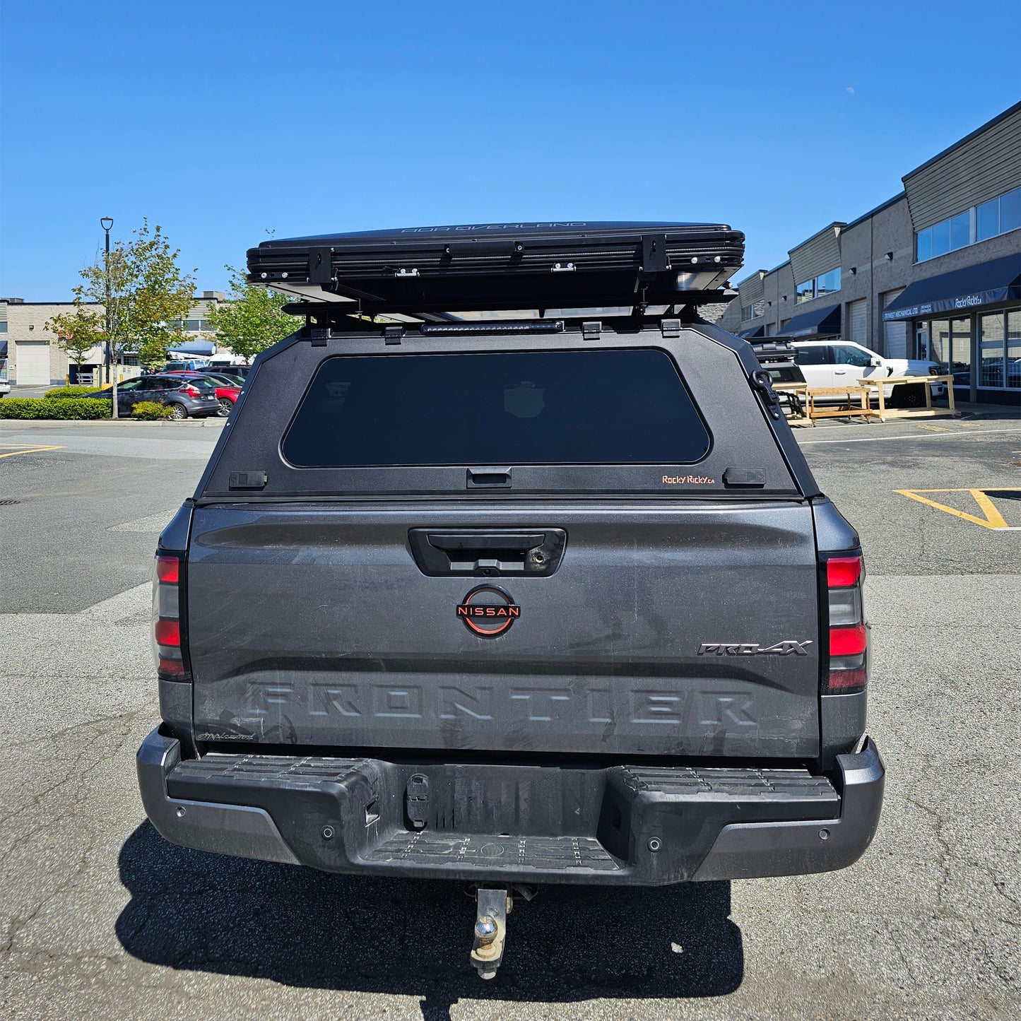Smart canopy special for Nissan Frontier 5FT truck bed caps Aluminum Gullwing side doors