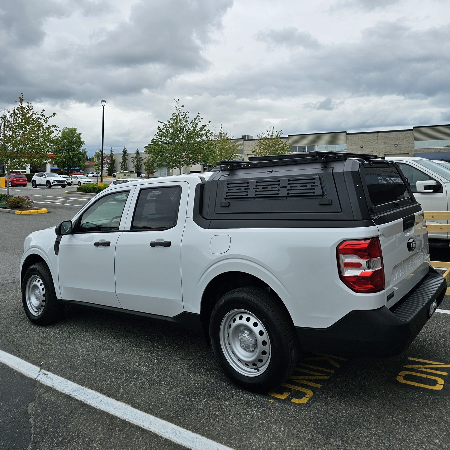 FORD Ranger Maverick Truck canopy truck caps Aluminum gullwing side doors with molle panels/sliding windows bed cover