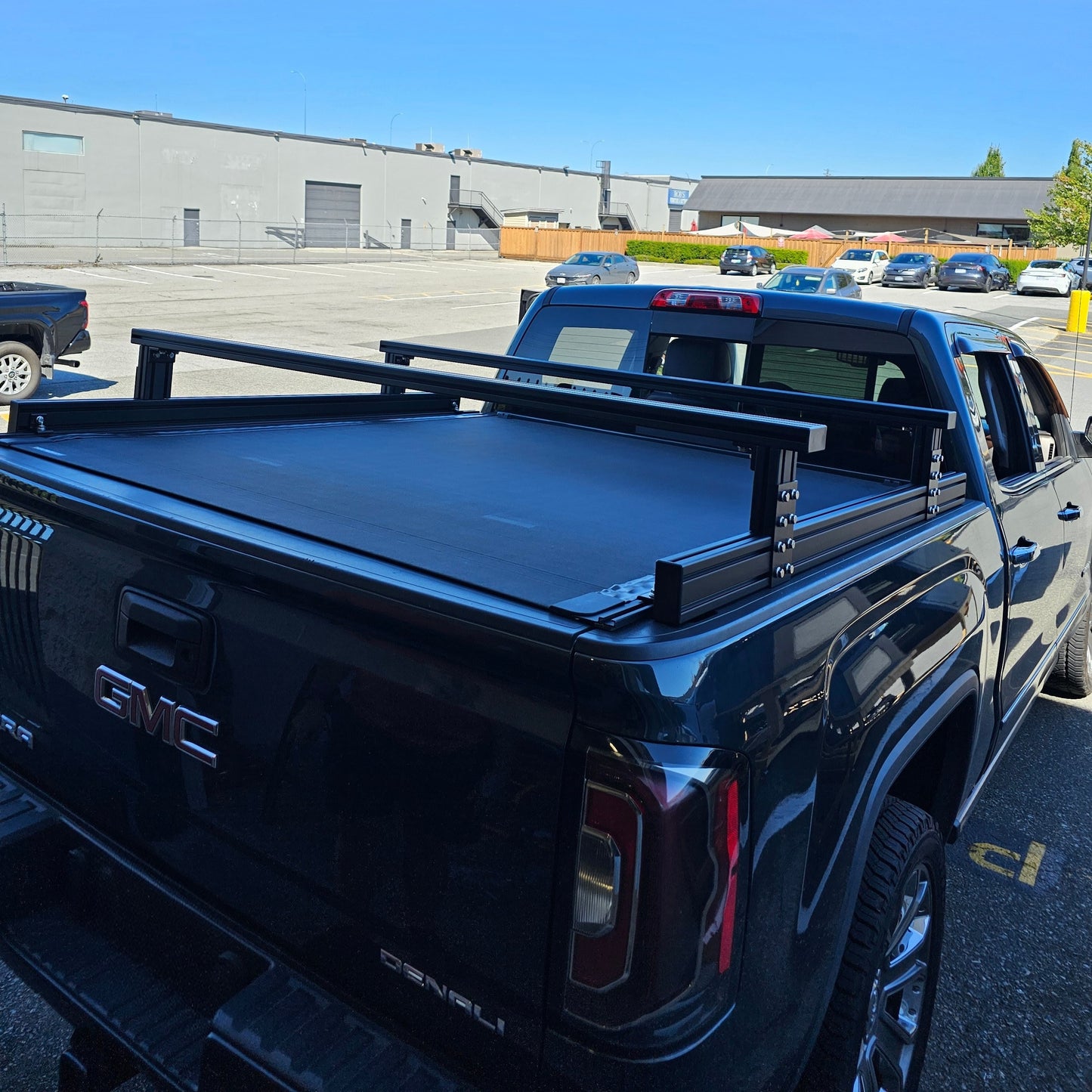 Magic bed rack system, unlimited expansion / crossbar height customization. Fits 95% bed covers. Super strong load-bearing capacity.