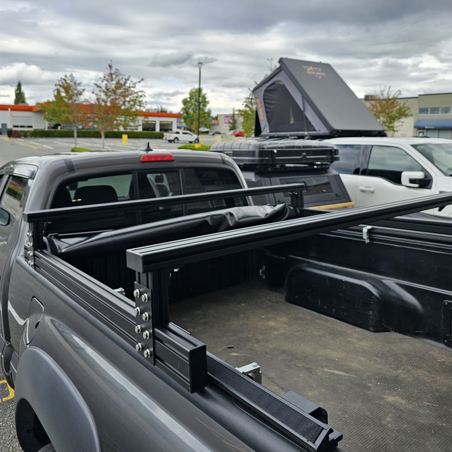 Magic bed rack system, unlimited expansion / crossbar height customization. Fits 95% bed covers. Super strong load-bearing capacity.