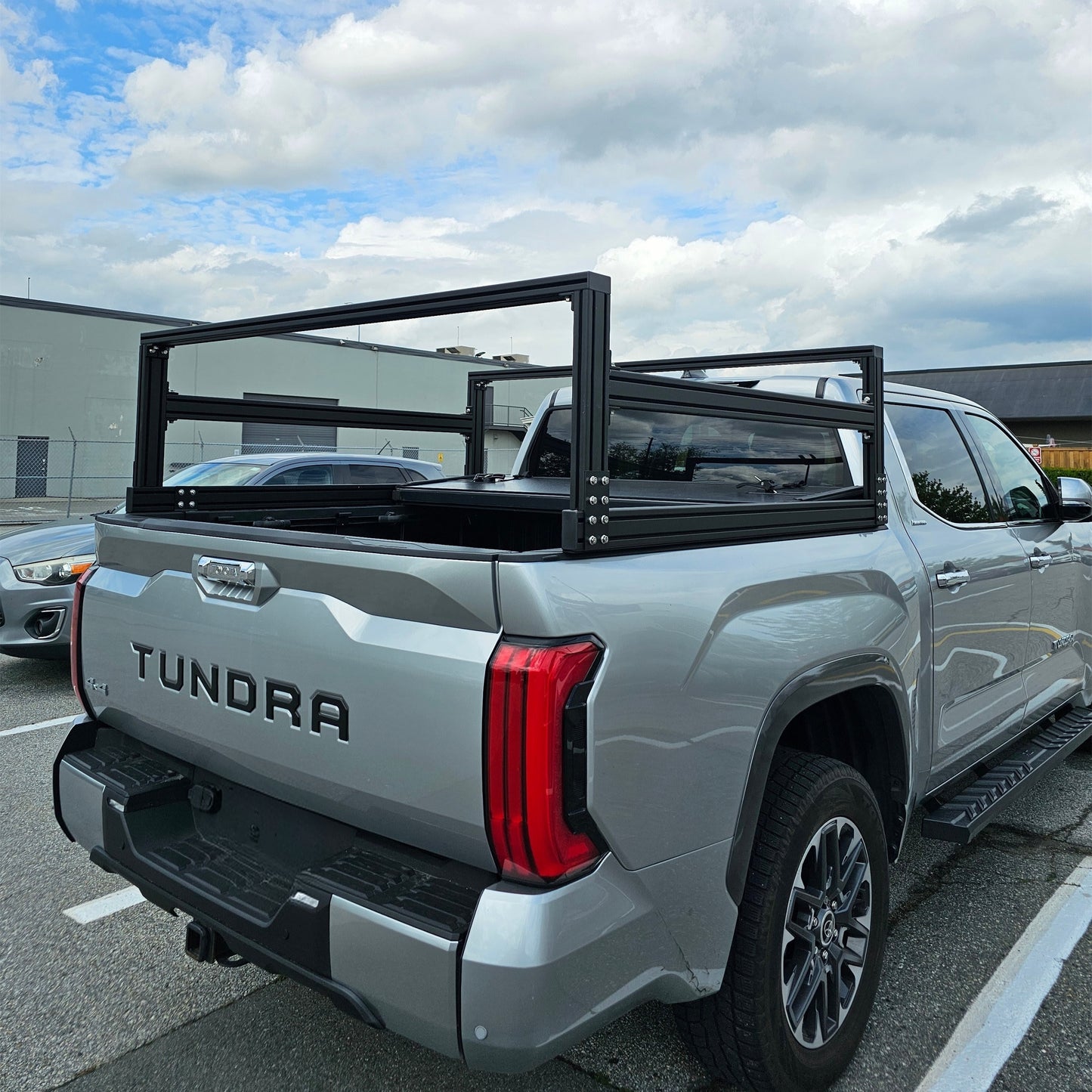Magic bed rack system, unlimited expansion / crossbar height customization. Fits 95% bed covers. Super strong load-bearing capacity.