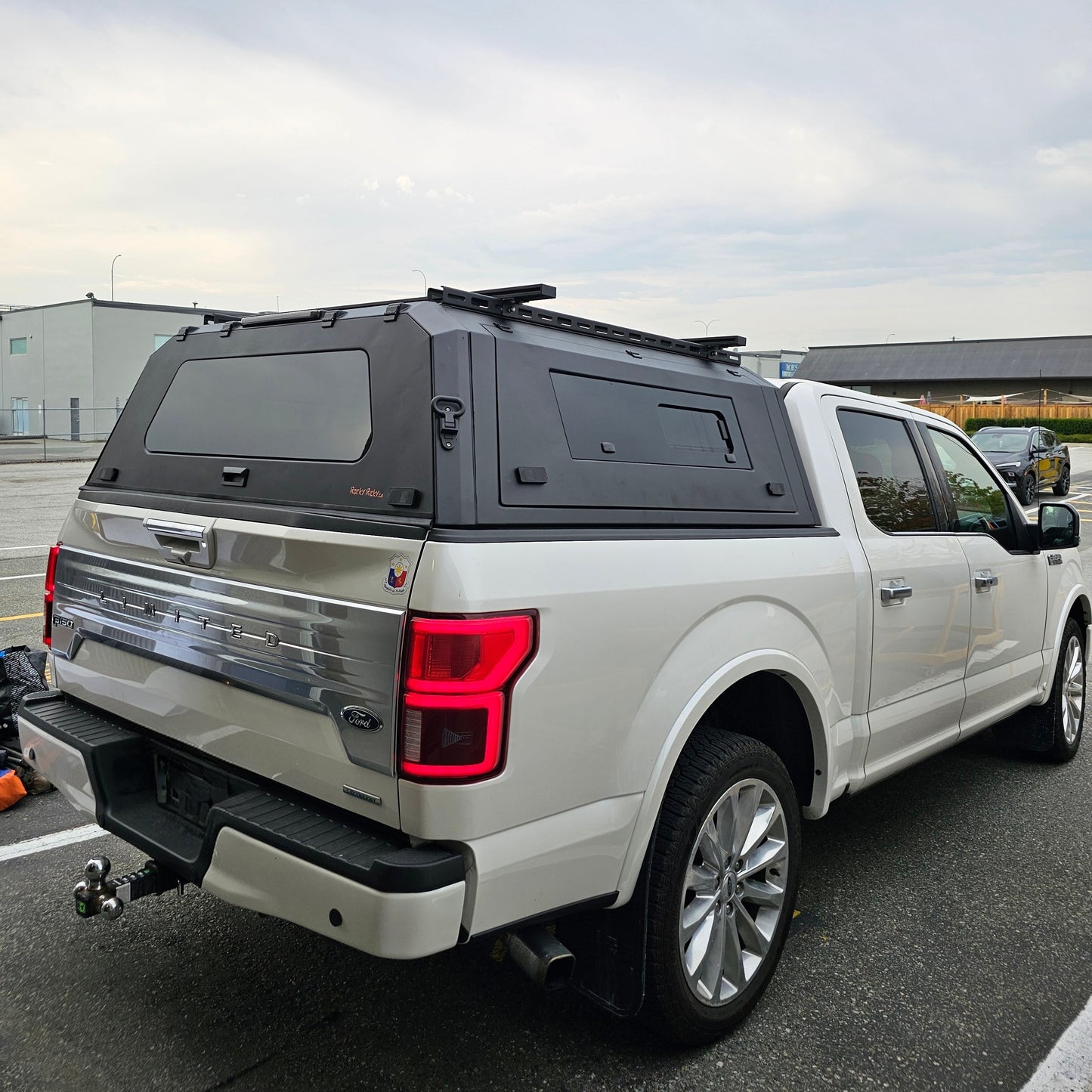 FORD F150（Raptor/Lightning）5.5FT/6.5FT TRUCK canopy caps bed cover Aluminum, Gullwing side doors