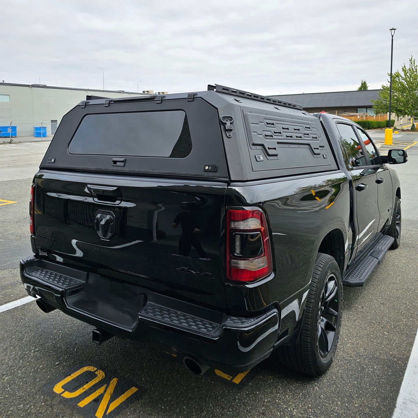RAM 1500 smart canopy 5.7/6.4FT truck caps pickup truck bed parts Aluminum or steel, Gullwing side doors