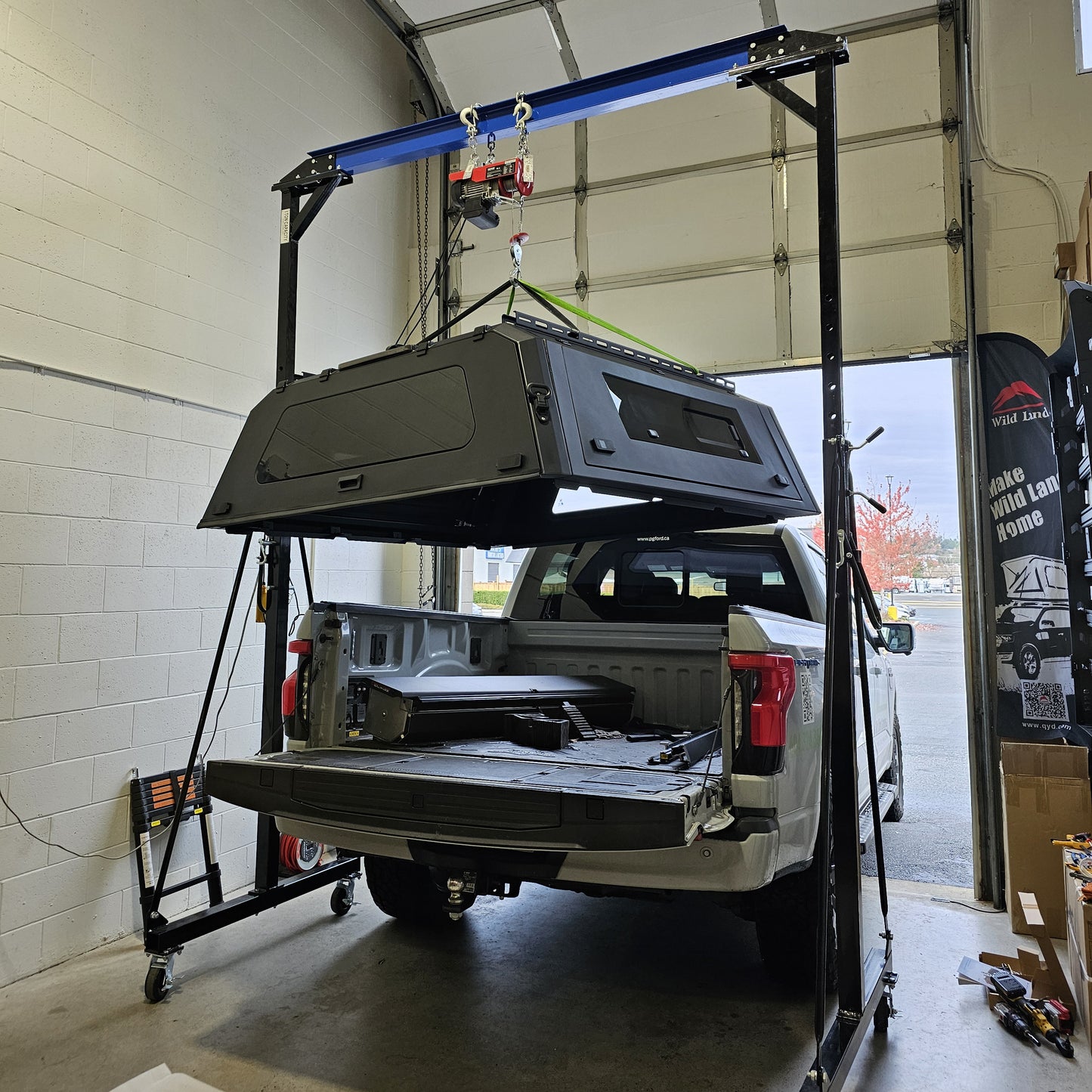 Chevrolet Silverado GMC Sierra 1500 5.8/6.5FT Canyon/Colorado 5FT Truck canopy caps pickup truck bed parts Aluminum Gullwing side doors