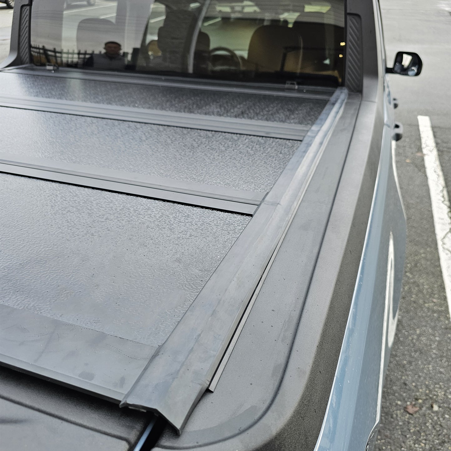 Aluminum Low Profile Hard Four-fold Tonneau truck bed Cover Matte Black Compatible with F150 RAM 1500 TACOMA Maverick