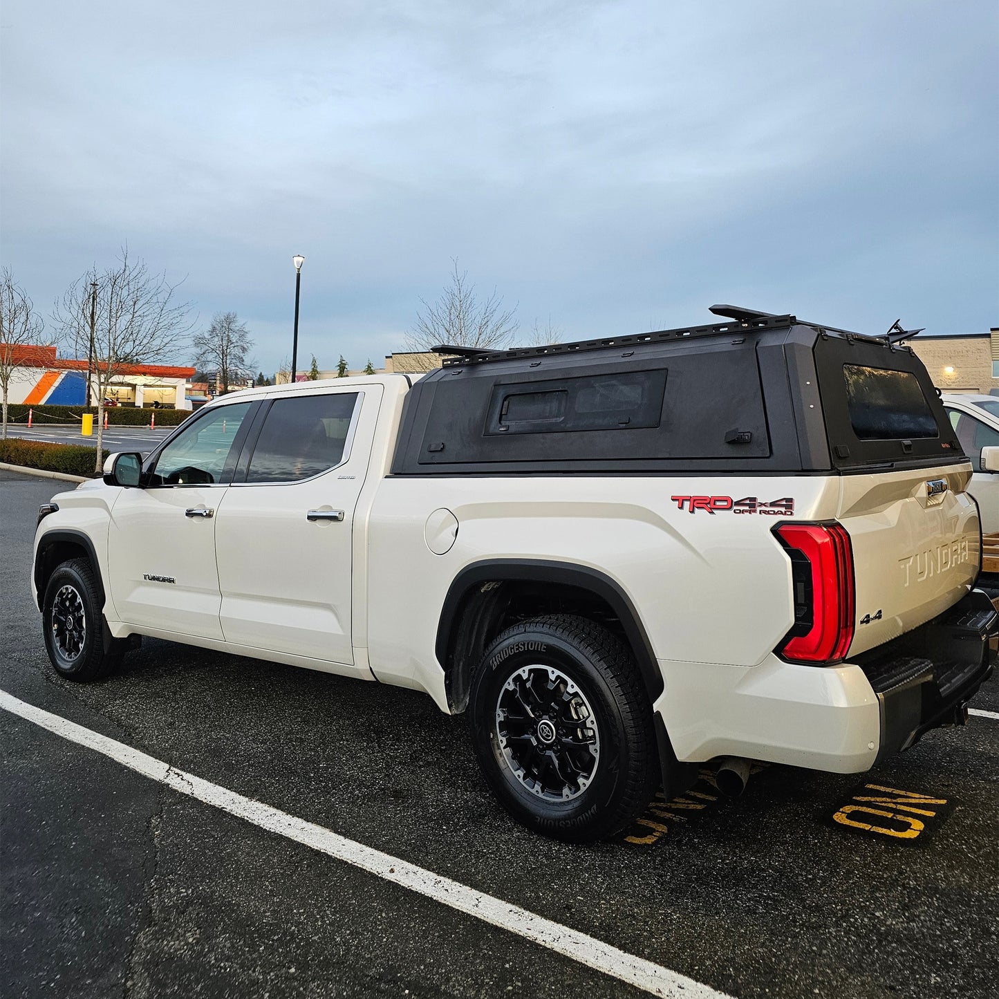 Toyota Tundra  truck canopy caps pickup truck bed parts Aluminum, Gullwing side doors