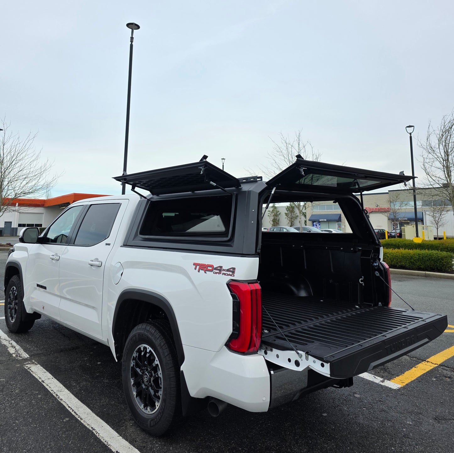 Toyota Tundra  truck canopy caps pickup truck bed parts Aluminum, Gullwing side doors