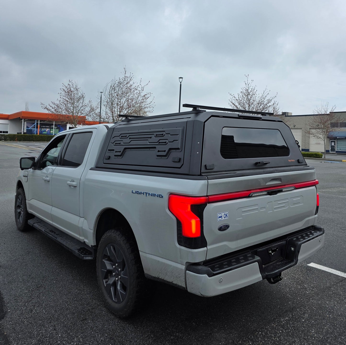 FORD F150（Raptor/Lightning）5.5FT/6.5FT TRUCK canopy caps bed cover Aluminum, Gullwing side doors