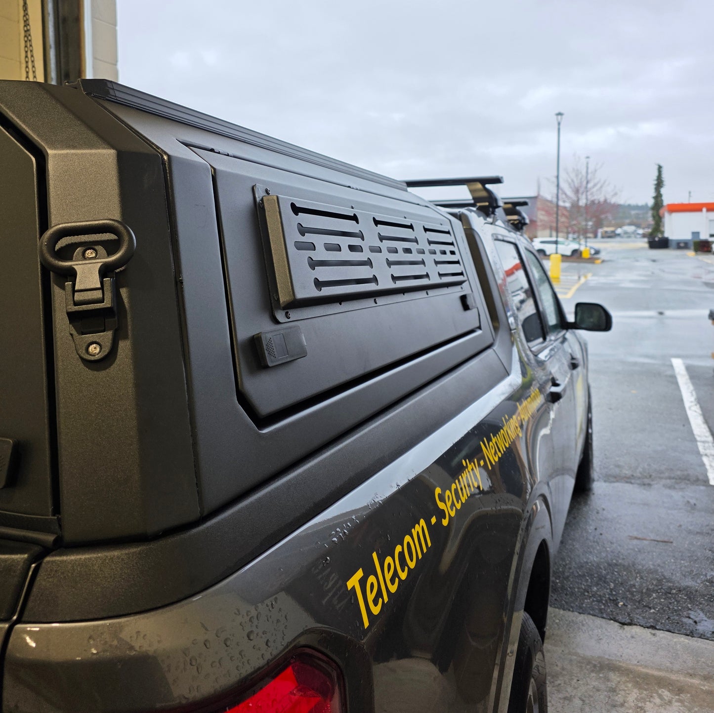 FORD Ranger Maverick Truck canopy truck caps Aluminum gullwing side doors with molle panels/sliding windows bed cover