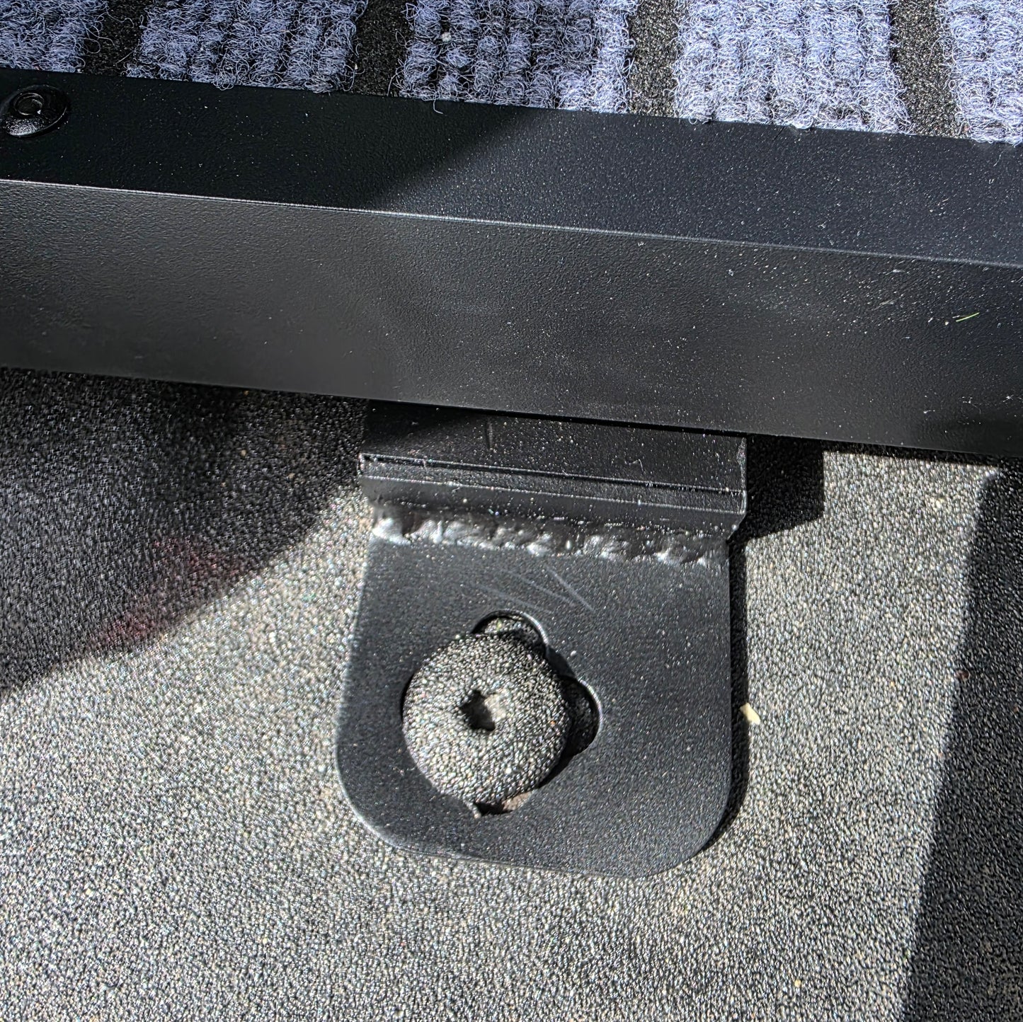 Light Cavalry Heavy Duty Truck Bed Storage Tray with 1000 lbs Capacity, Aluminum tray and steel rails，2-Postion Slide Out.