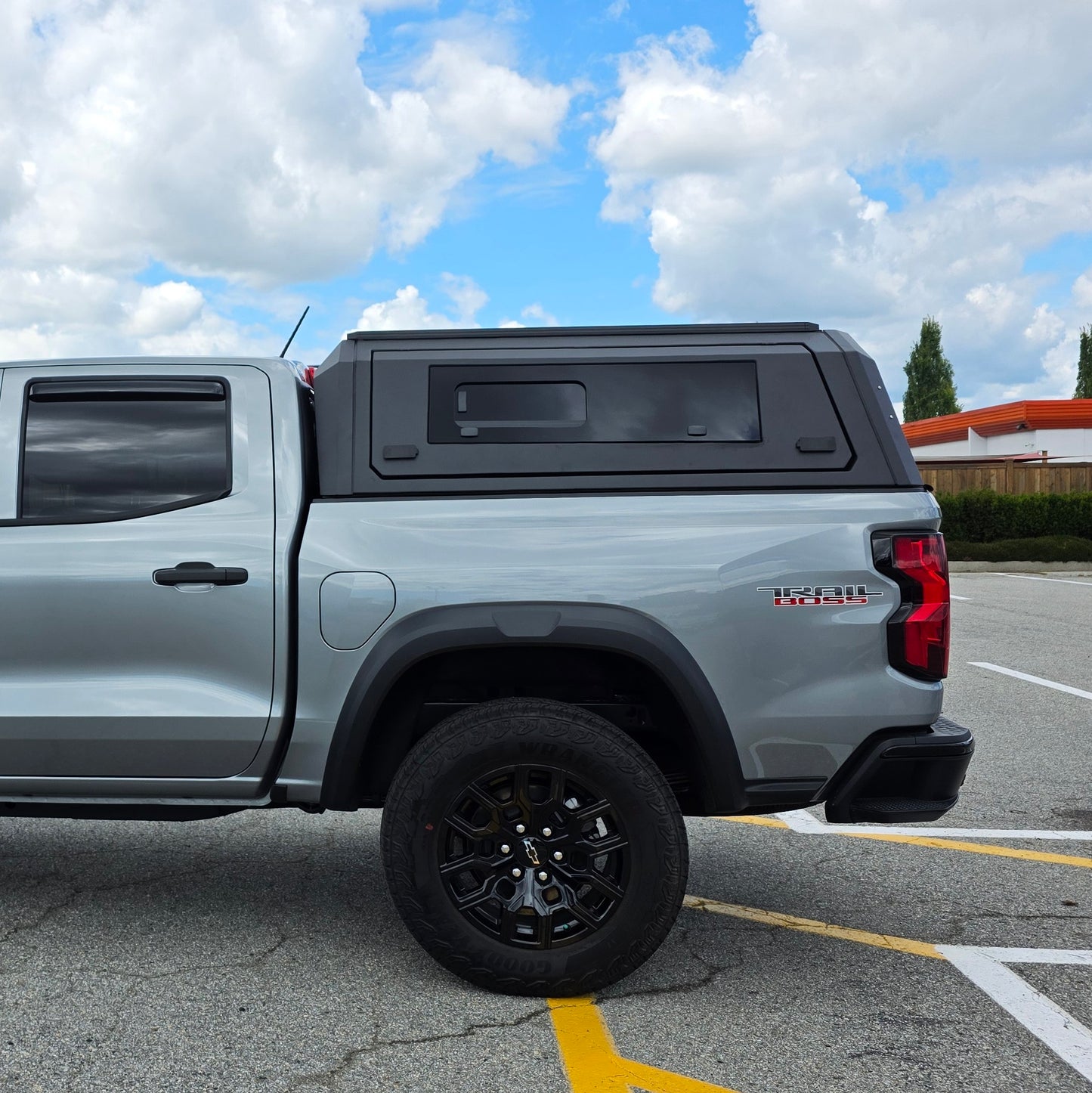 Chevrolet Silverado GMC Sierra 1500 5.8/6.5FT Canyon/Colorado 5FT Truck canopy caps pickup truck bed parts Aluminum Gullwing side doors